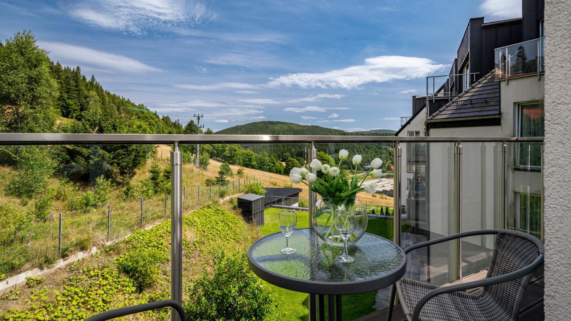 Panorama - Czarna Gora Resort By Sun & Snow สโตรเนีย ชล็องสเกีย ภายนอก รูปภาพ